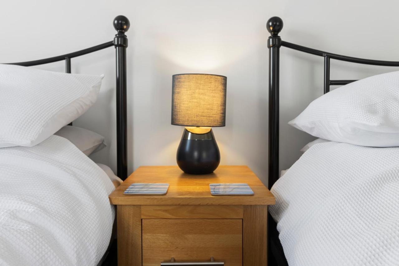 A Modern And Cosy Apartment Just Yards From Brixham'S Bustling Harbourside Luaran gambar