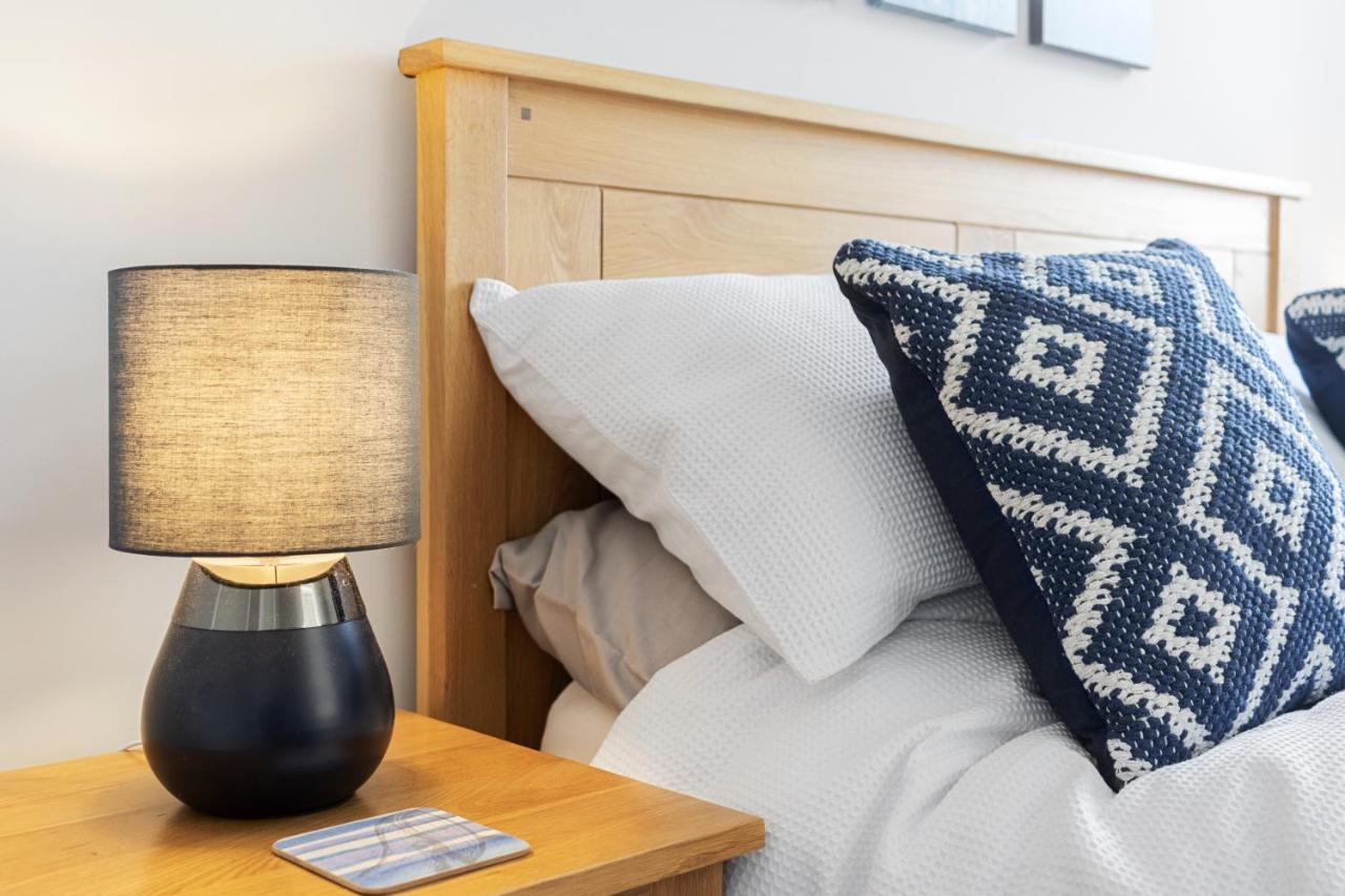 A Modern And Cosy Apartment Just Yards From Brixham'S Bustling Harbourside Luaran gambar